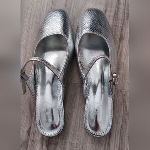 Chic Silver Women's Mules